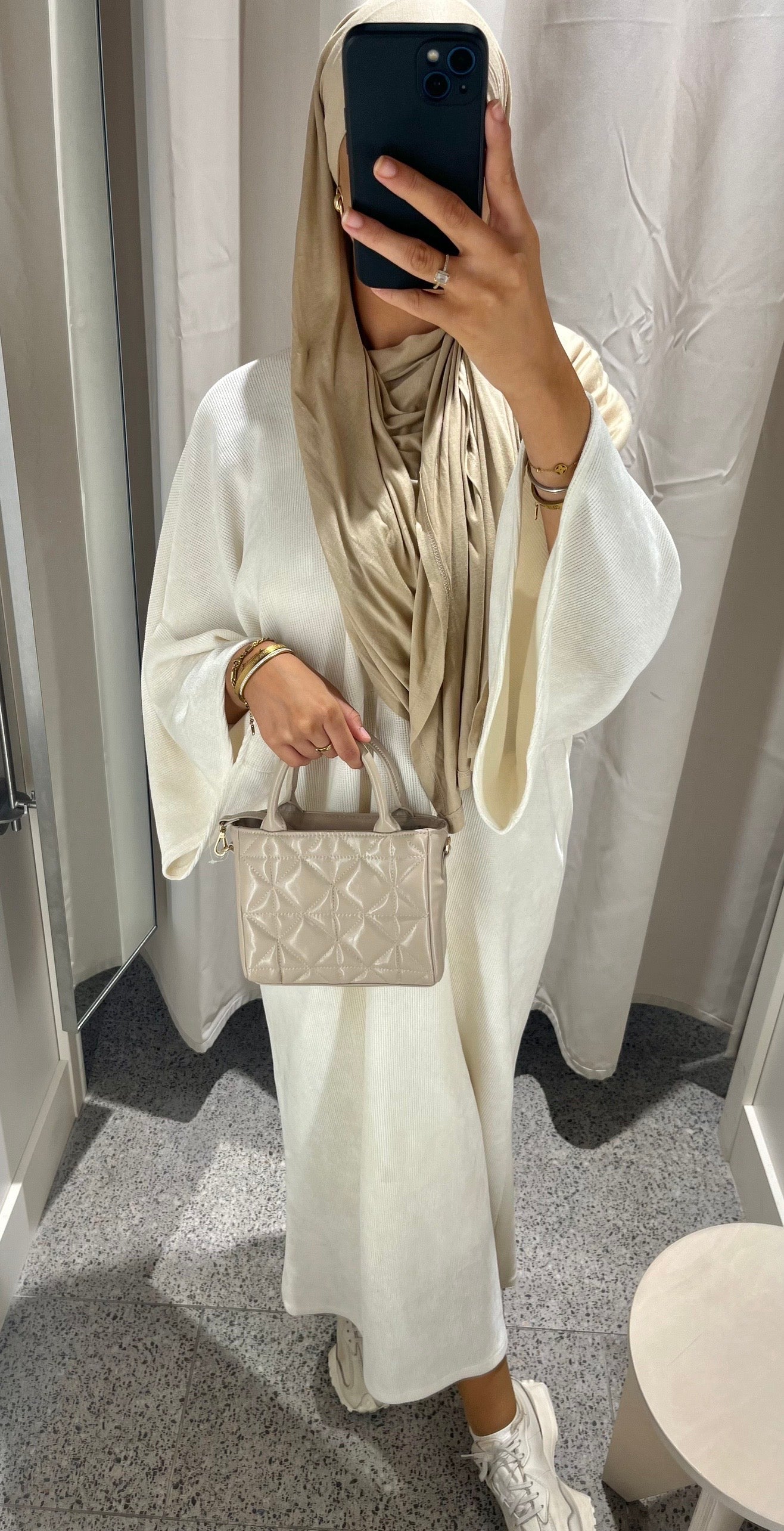 Robe velour manche évasé