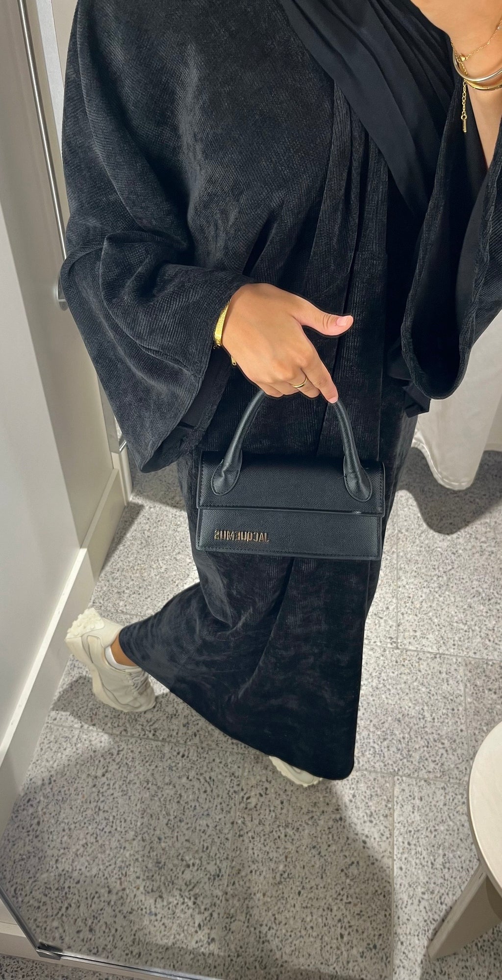 Robe en velours noir